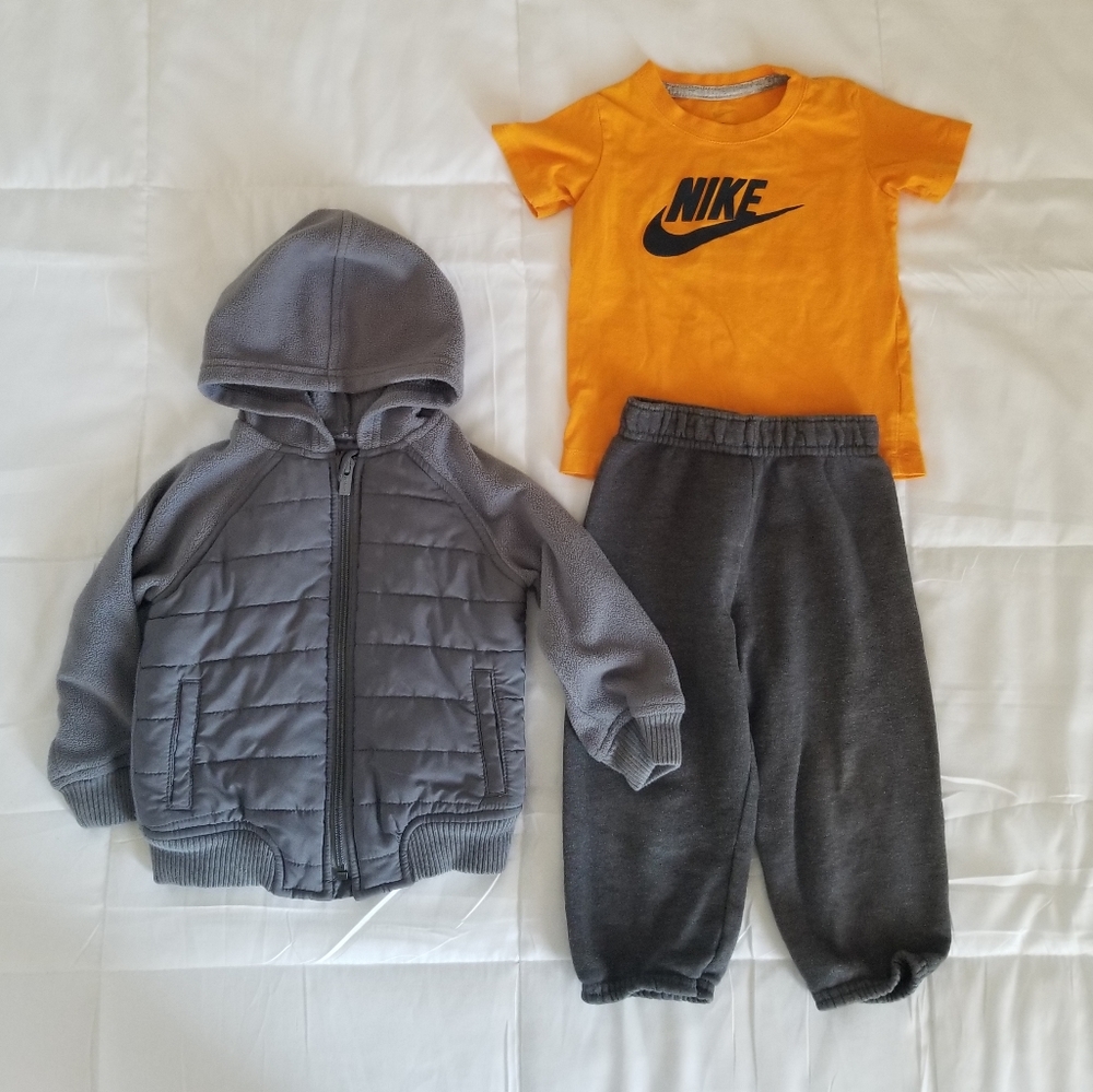 18 Month Bundle Old Navy Hoodie & Nike Tee - Picture 1 of 5